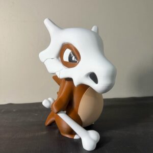 Boneco Cubone Pokémon 3D Colecionável – 23 cm