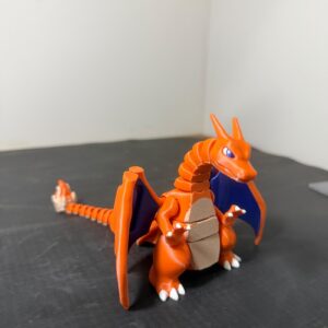 Boneco Charizard Pokémon 3D Articulado Colecionável – 10 cm